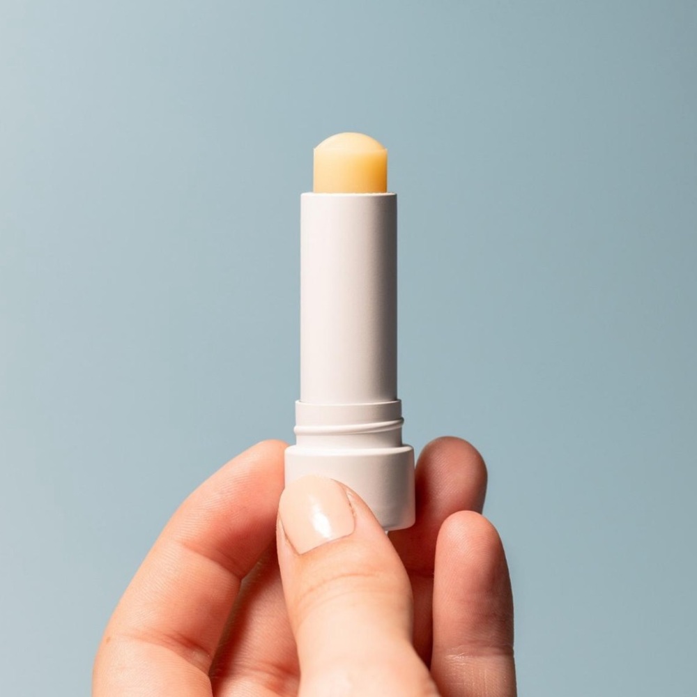 $7❤️‍🔥 LAST 1! COOLA Organic Liplux Classic Sunscreen Balm SPF30 NEW Lip CLEAR - Picture 2 of 7